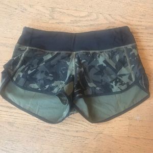 Brand new camo lululemon shorts